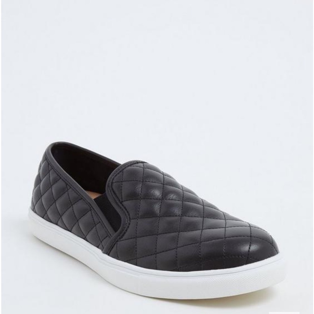 Torrid Black Quilted Sneaker Wide! Size 8.5W